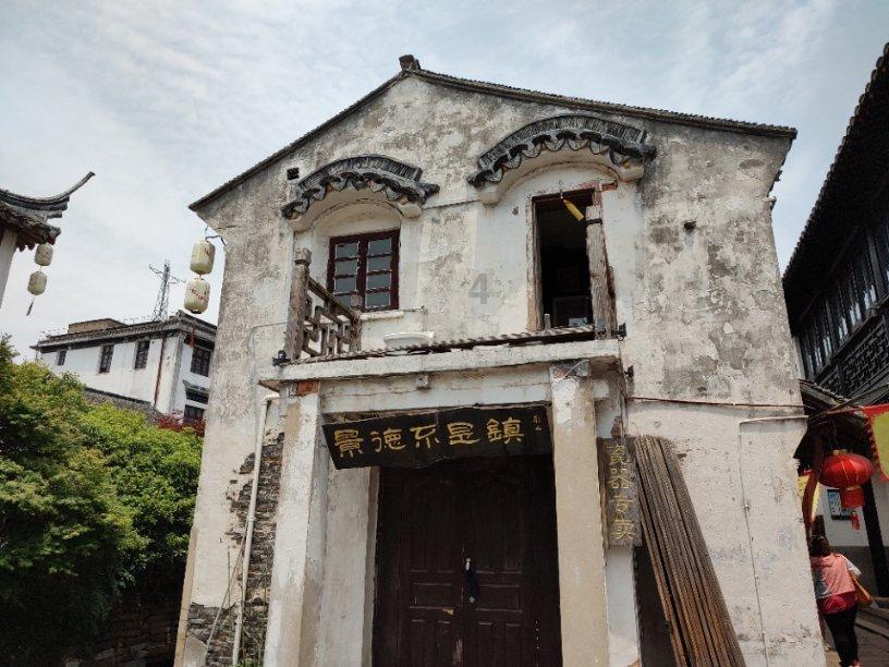 废弃洞穴逃生